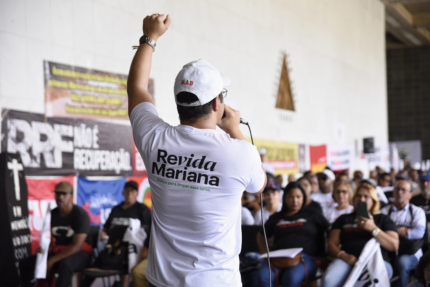 Campanha Revida Mariana exige justiça e reparação aos atingidos pelo rompimento da barragem.