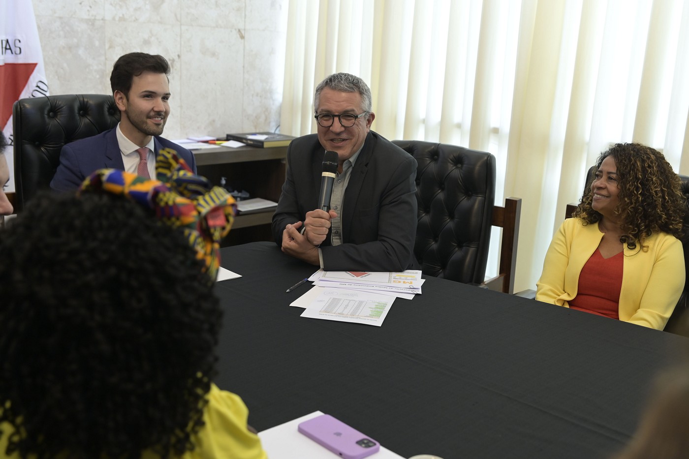 Presidente da ALMG, deputado Tadeu Martins Leite; Ministro das Relações Institucionais da Presidência da República, Alexandre Padilha e vice-presidente da ALMG, deputada Leninha.