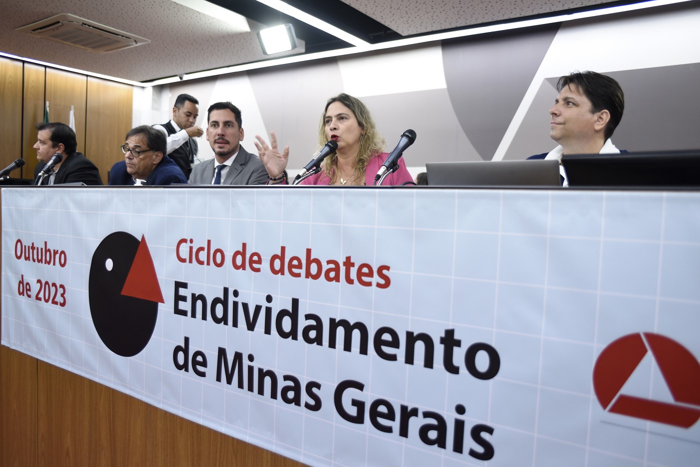 RRF não é solução para endividamento de Minas Gerais