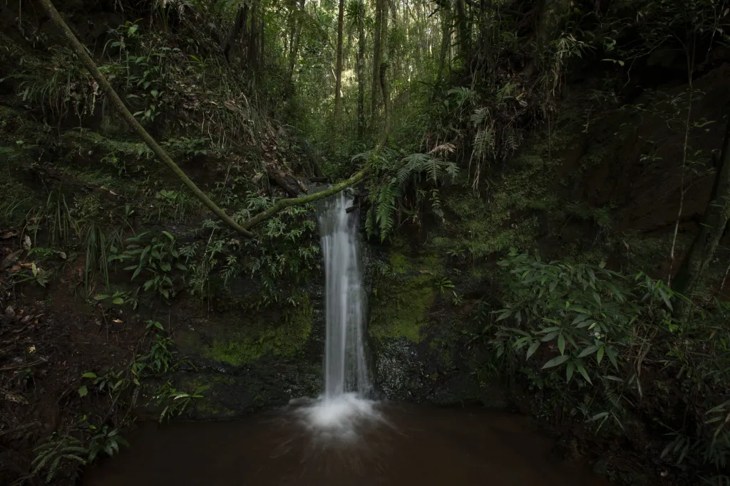 Queda d'água na Estação Ecológica de Fechos.