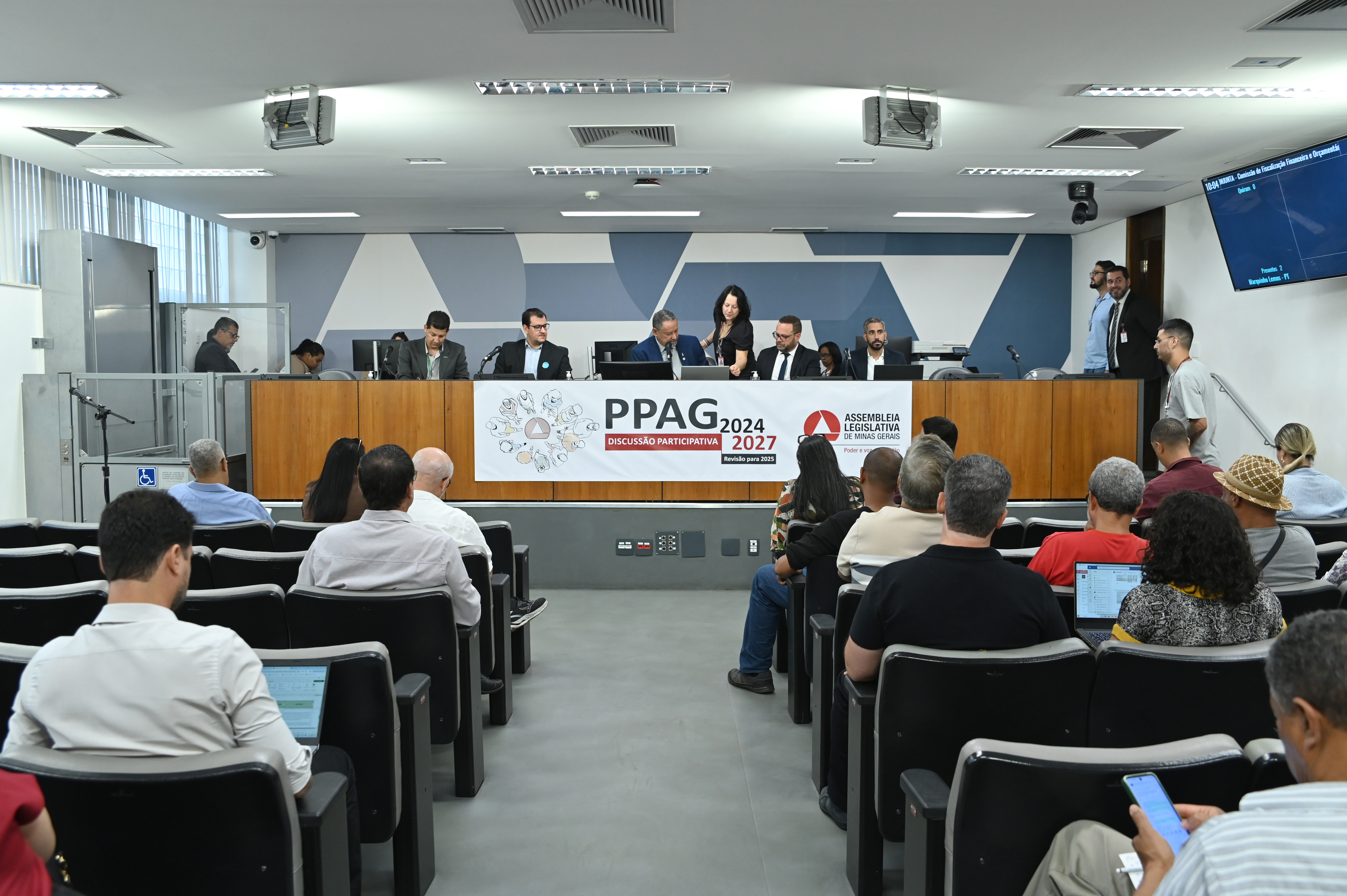 Parlamentares cobram mais orçamento para sugestões populares no PPAG