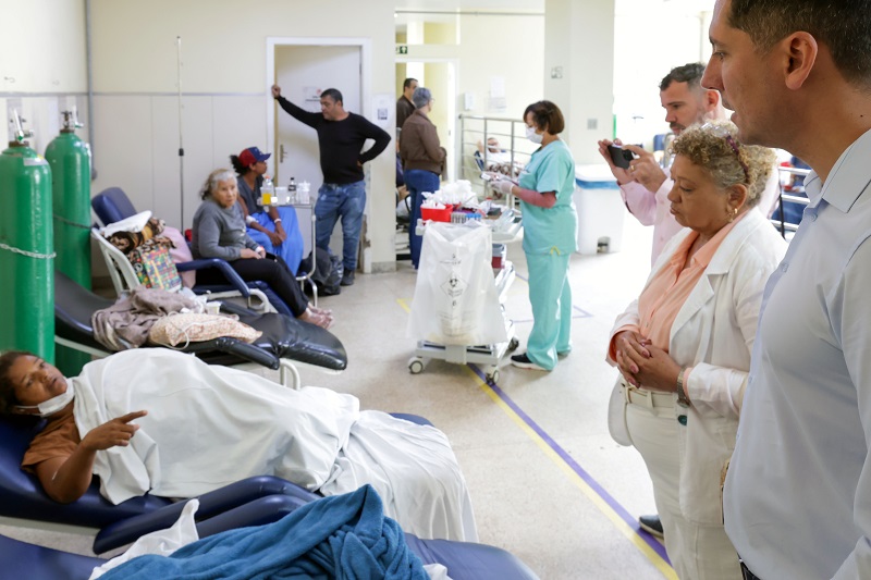 Hospital Júlia Kubitschek em colapso: Comissão denuncia crise na saúde sob a gestão de Zema