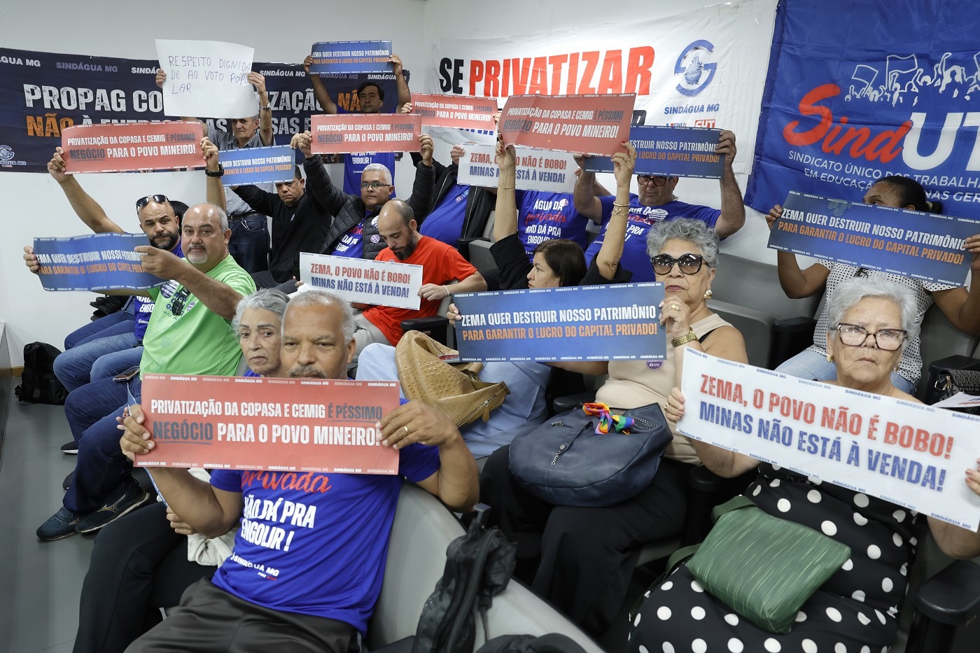 PEC do Cala Boca: oposição resiste à manobra autoritária de Zema, que quer vender a Copasa sem consulta popular